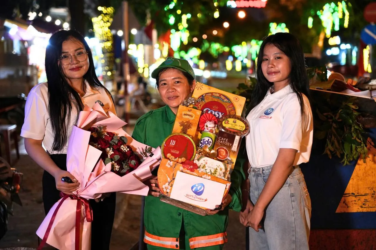 Hỗ trợ khách hàng 24/7 chuyên nghiệp